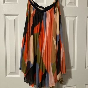 Gorgeous midi pleated skirt